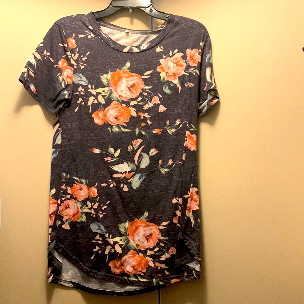 Rose and blue shirt